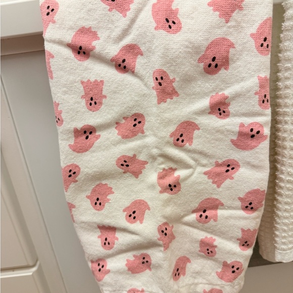 Marshalls Pink Ghost Kitchen Towel - Picture 1 of 3